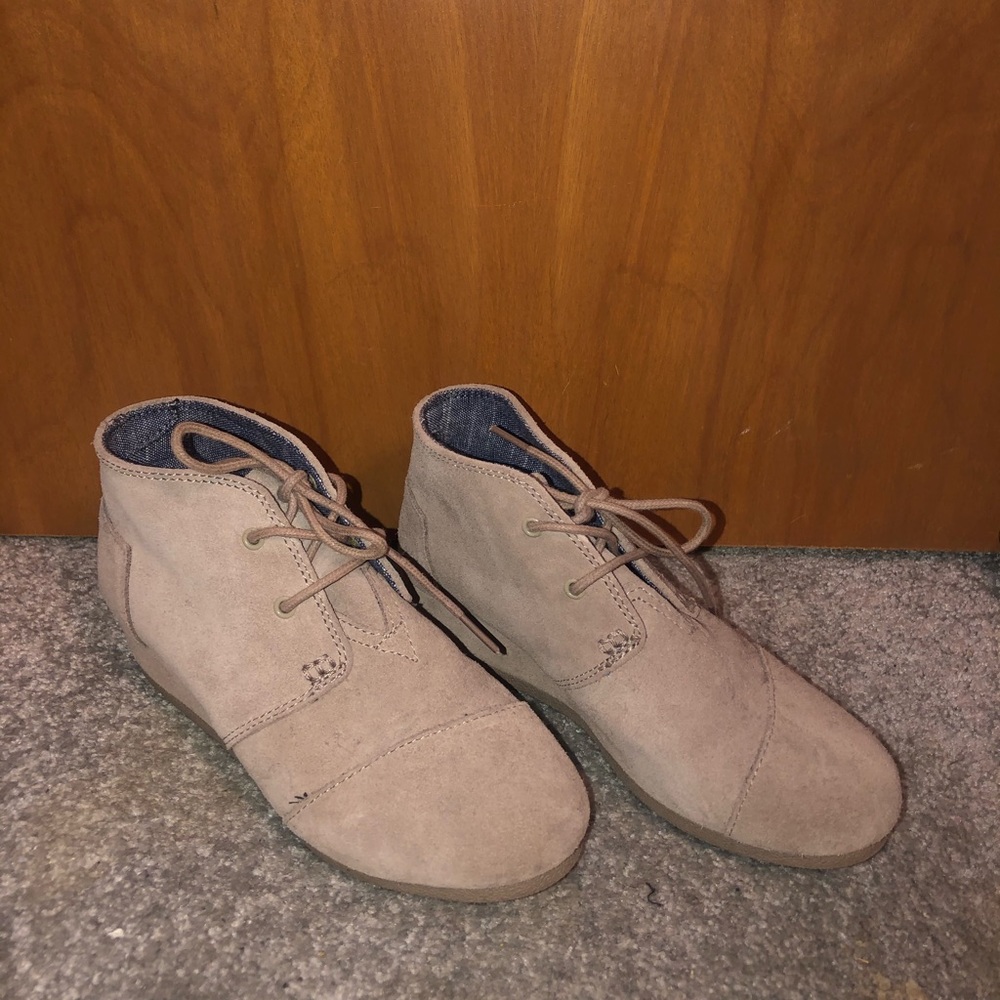 girls youth TOMS ankle booties